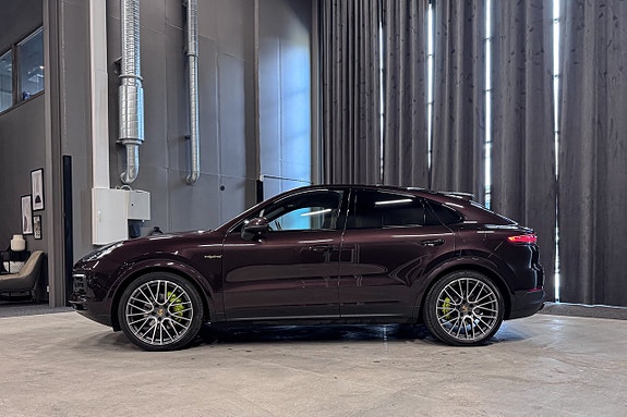 Porsche Cayenne Coupe 3 of 20