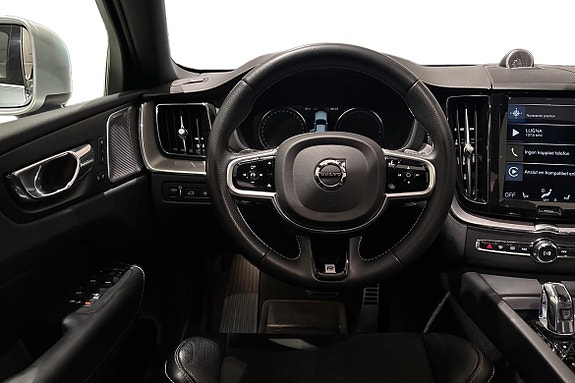 Volvo XC60 11 of 22