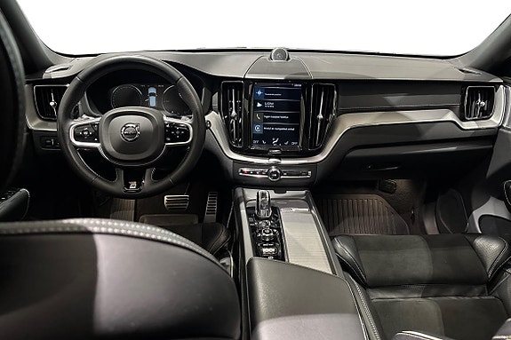 Volvo XC60 10 of 22
