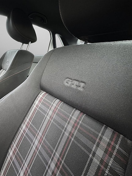 Volkswagen Polo 17 of 23