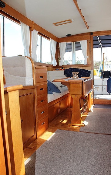 Grand Banks 32 22 of 30