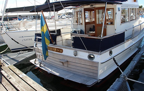 Grand Banks 32 12 of 30