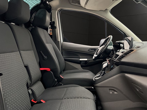 Ford Transit Connect 25 of 30