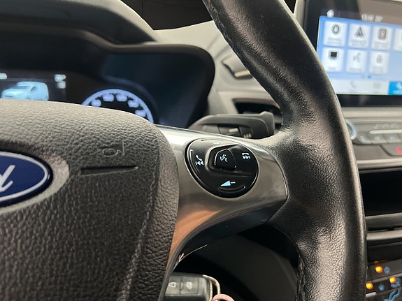 Ford Transit Connect 18 of 30