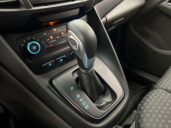 Ford Transit Connect 24 of 30