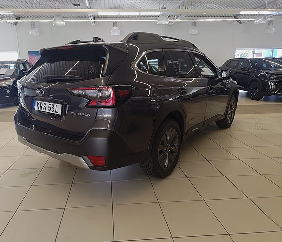 Subaru Outback 6 of 9