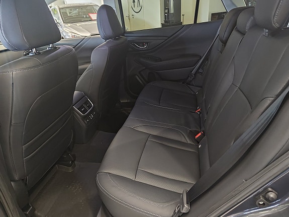 Subaru Outback 8 of 9