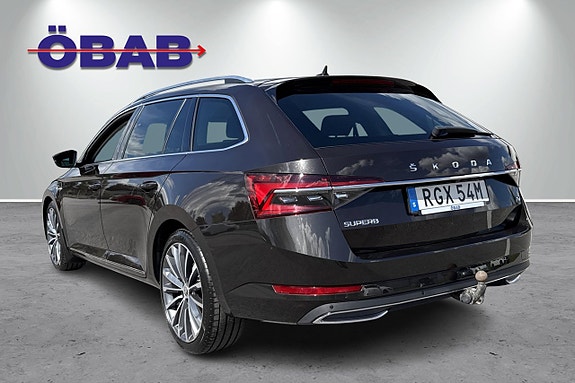 Skoda Superb 6 of 12