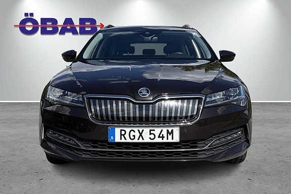Skoda Superb 2 of 12