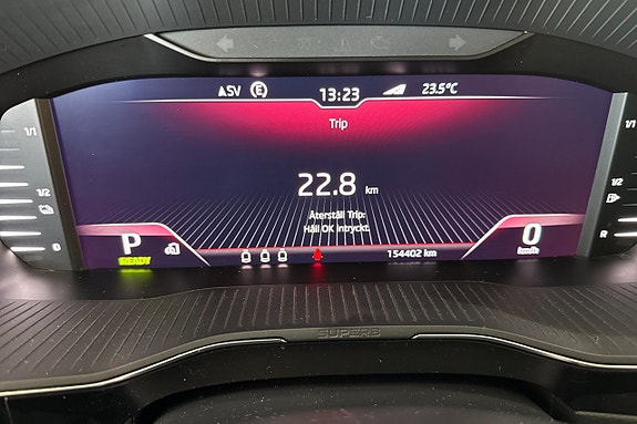 Skoda Superb 11 of 12