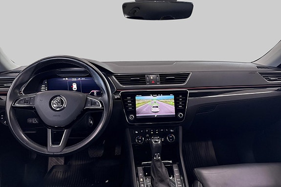 Skoda Superb 7 of 12