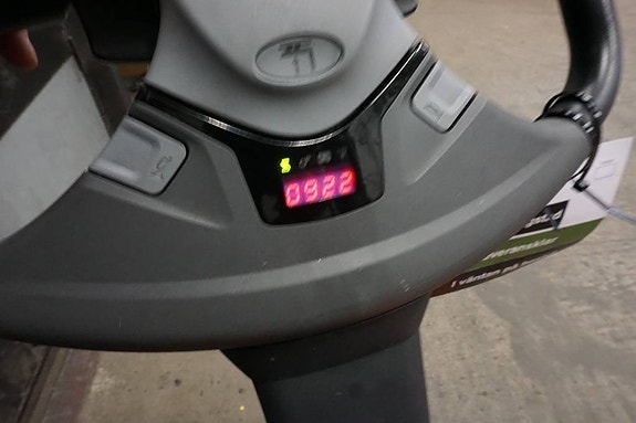 Toyota SWE140L 5 of 7