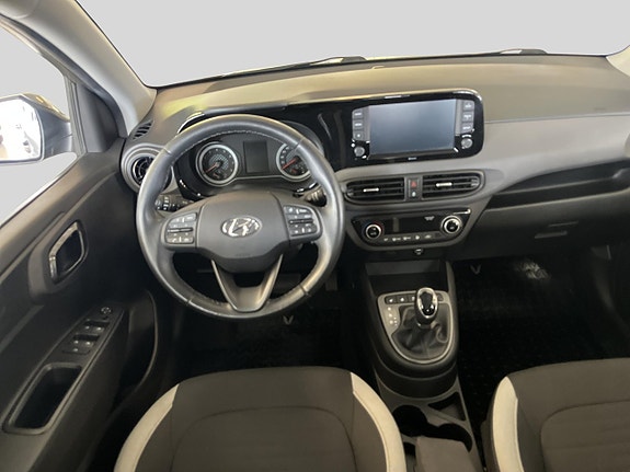 Hyundai i10 5 of 14