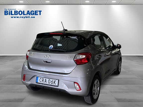 Hyundai i10 3 of 14