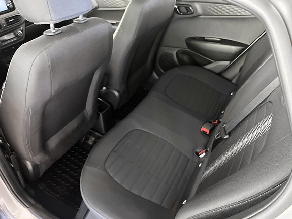 Hyundai i10 12 of 14