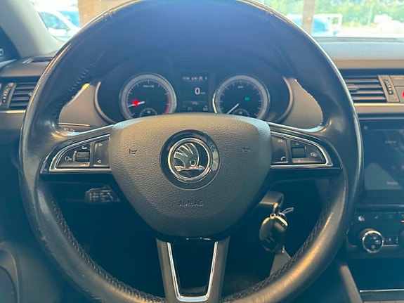 Skoda Octavia 16 of 24