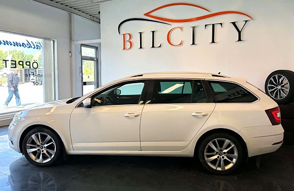 Skoda Octavia 6 of 24