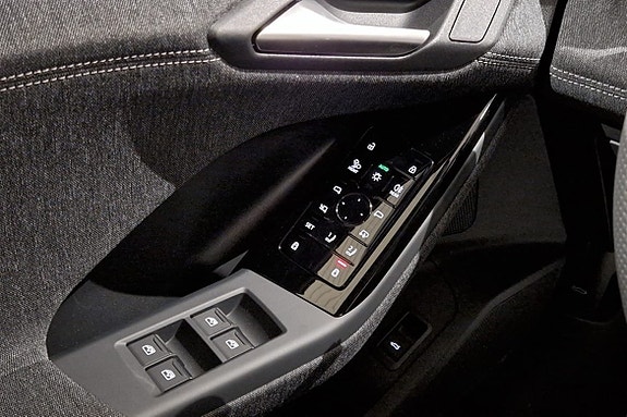 Audi Q6 e-tron 10 of 18