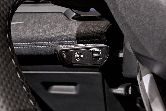 Audi Q6 e-tron 11 of 18