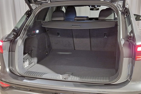 Audi Q6 e-tron 6 of 18