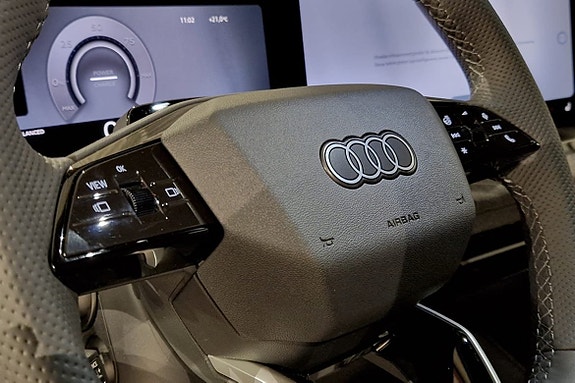 Audi Q6 e-tron 12 of 18