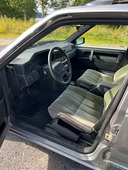 Volvo 760 5 of 11