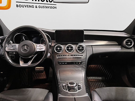 Mercedes-Benz C200 12 of 21