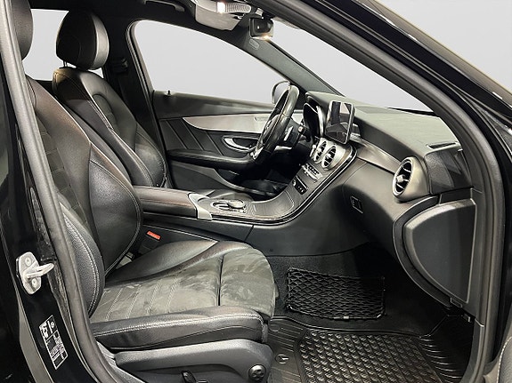 Mercedes-Benz C200 9 of 21