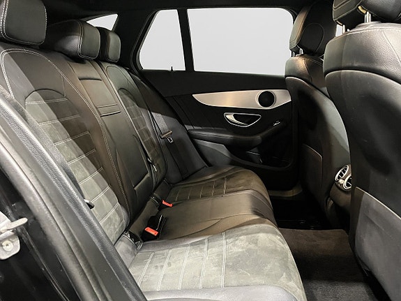 Mercedes-Benz C200 10 of 21