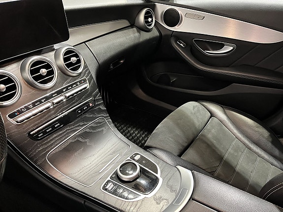 Mercedes-Benz C200 16 of 21