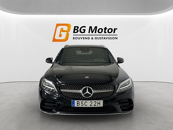 Mercedes-Benz C200 2 of 21