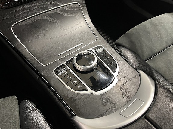 Mercedes-Benz C200 17 of 21