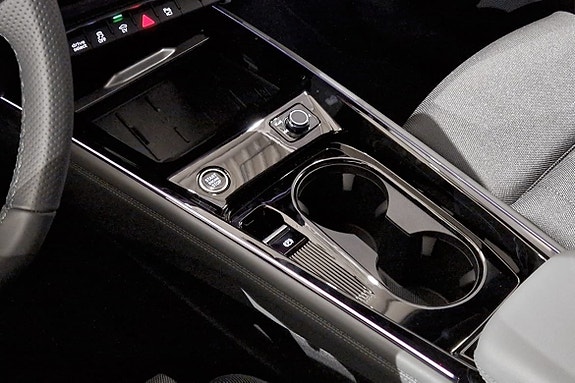 Audi Q3 14 of 16