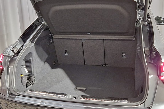 Audi Q3 6 of 16