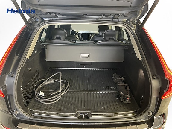 Volvo XC60 10 of 15