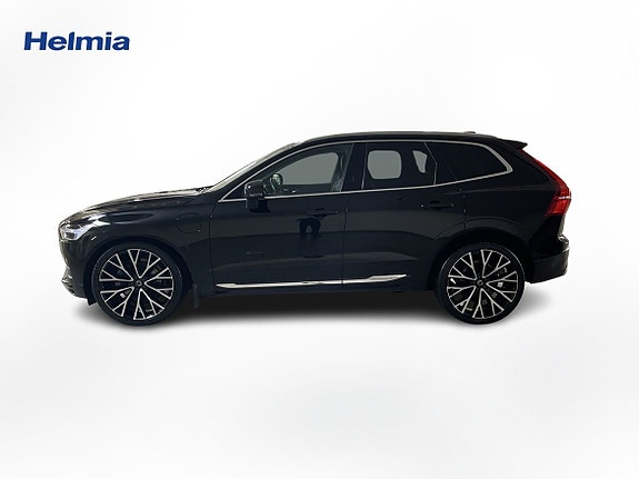 Volvo XC60 2 of 15
