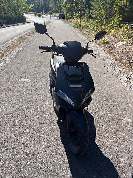 Motocr Comet SP 2 of 3