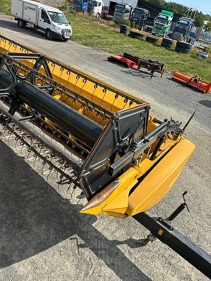 New Holland CR 10.90 12 of 14