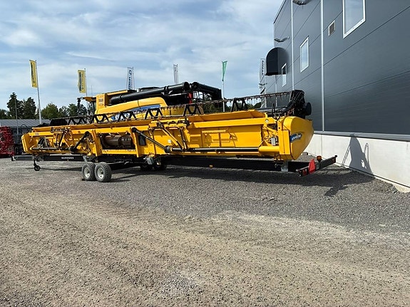 New Holland CR 10.90 14 of 14