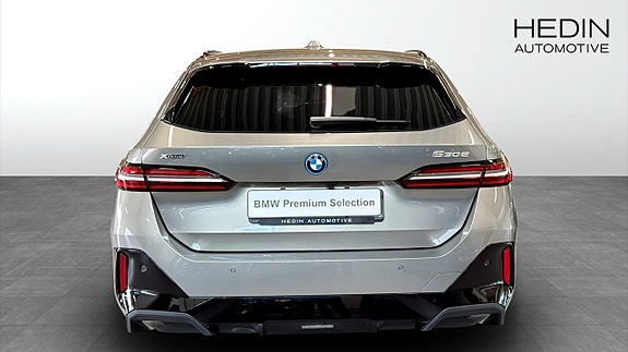 BMW 530e 7 of 9