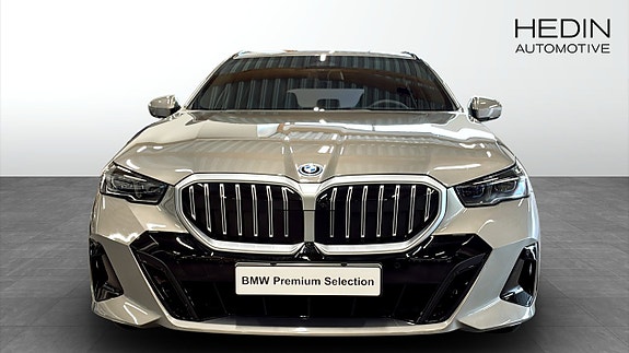 BMW 530e 8 of 9