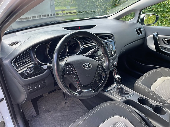 Kia Ceed 5 of 8