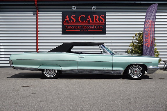 Pontiac Bonneville 4 of 26