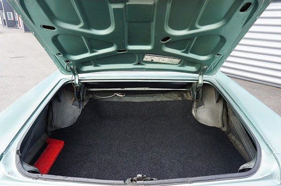 Pontiac Bonneville 26 of 26