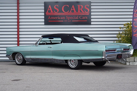 Pontiac Bonneville 6 of 26
