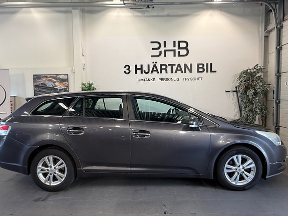 Toyota Avensis 5 of 18