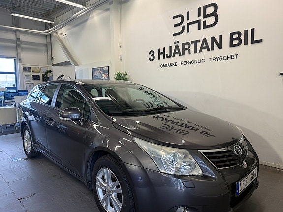 Toyota Avensis 6 of 18