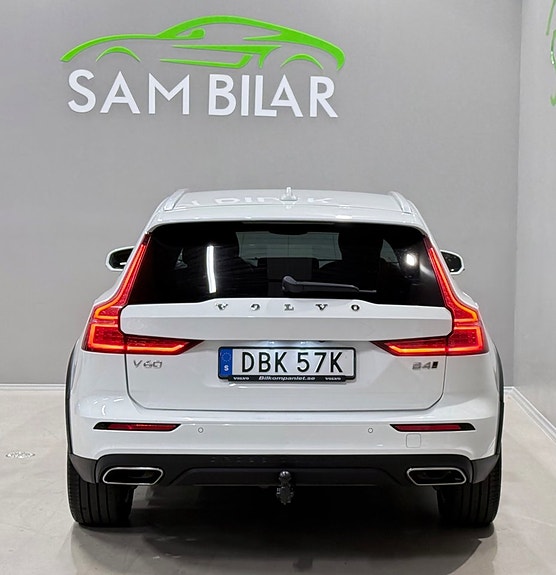 Volvo V60 Cross Country 6 of 20
