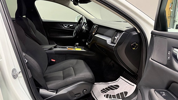 Volvo V60 Cross Country 14 of 20