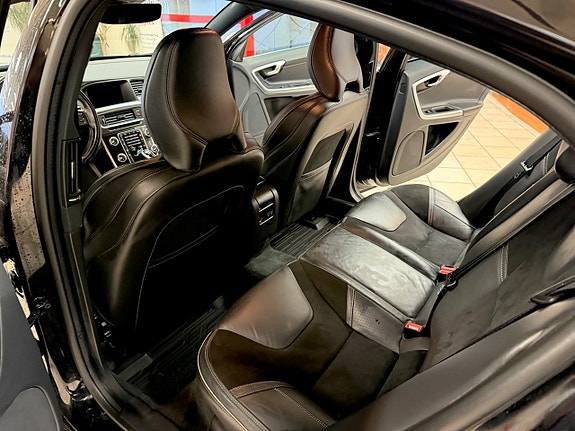 Volvo S60 17 of 17